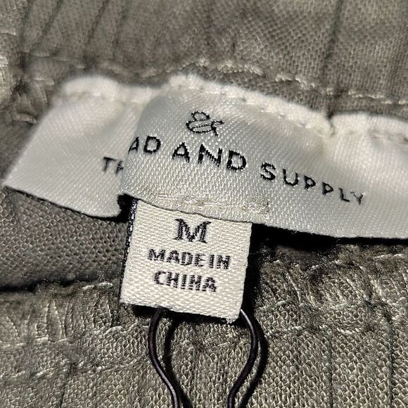 Thread & Supply Linen Blend Soft Shorts Women’s Green Elastic Waist M NWT - Picture 3 of 4